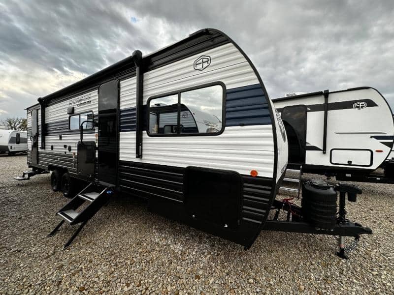 2026 Forest River 2026 Forest River Cherokee Grey Wolf - thumbnail 3