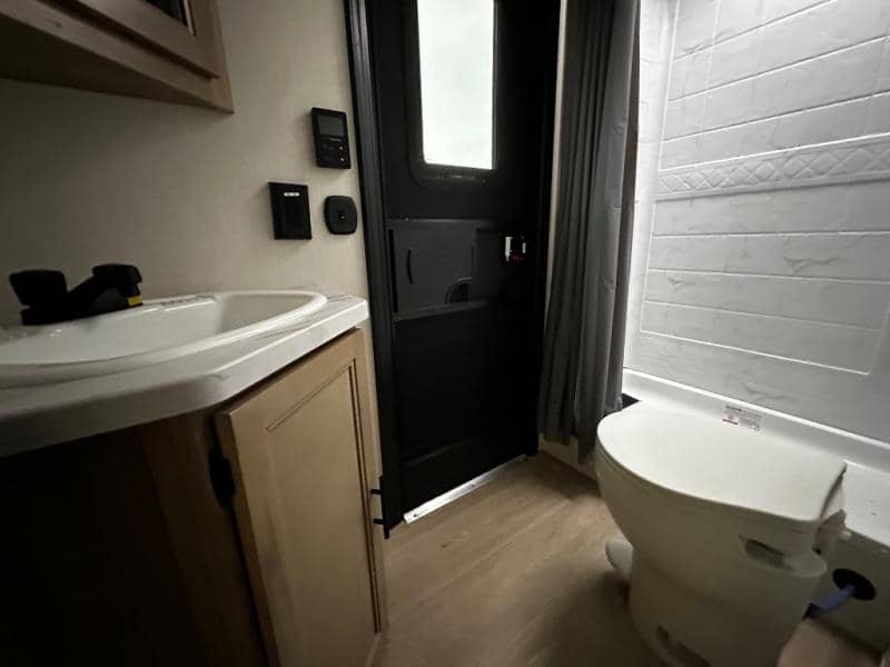 2026 Forest River 2026 Forest River Cherokee Grey Wolf - thumbnail 49