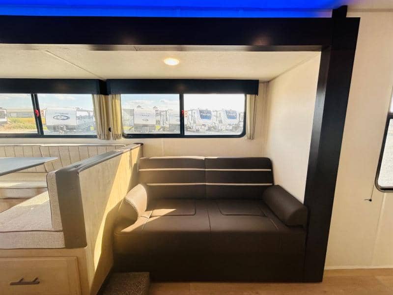 2026 Forest River 2026 Forest River Cherokee Grey Wolf - thumbnail 48