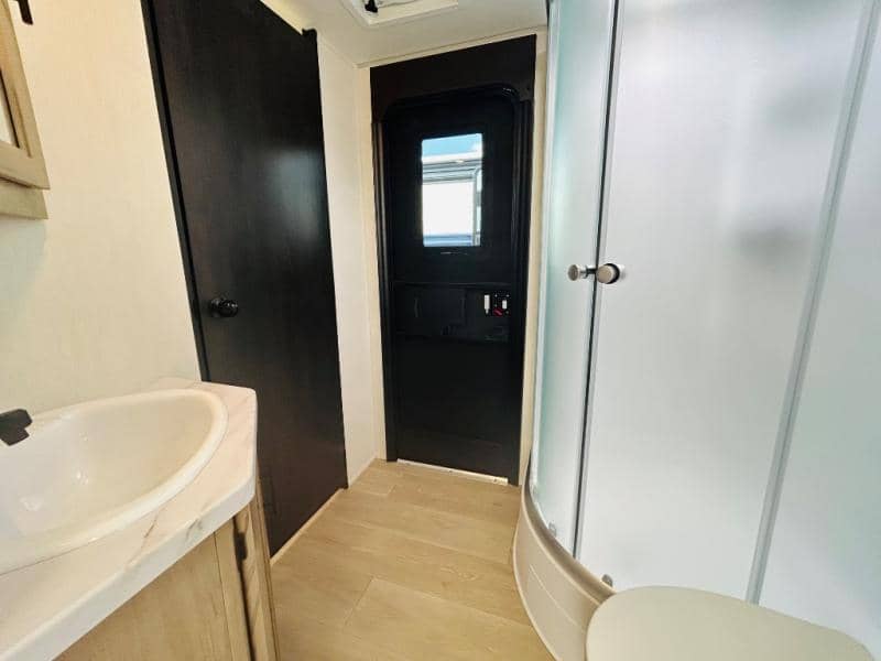 2026 Forest River 2026 Forest River Cherokee Grey Wolf - thumbnail 51