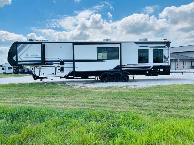 2025 Keystone RV 2025 Keystone RV Fuzion - thumbnail 8