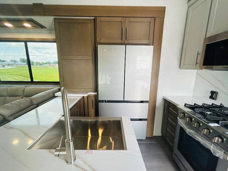 2025 Keystone RV 2025 Keystone RV Fuzion - thumbnail 26