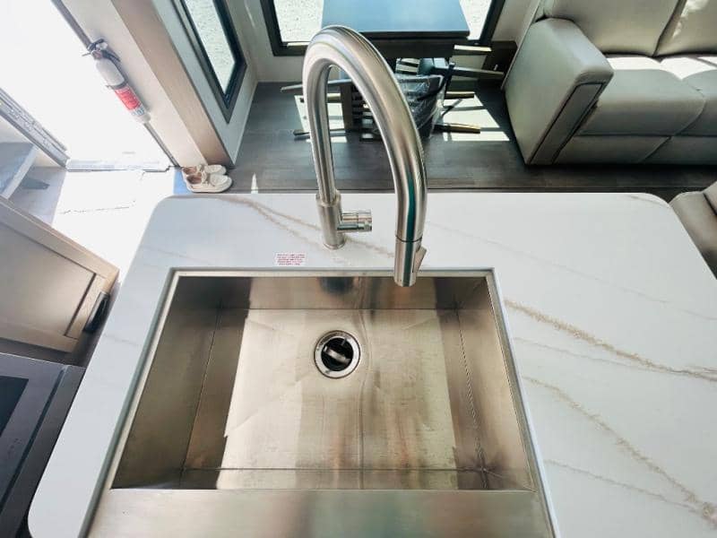 2025 Keystone RV 2025 Keystone RV Fuzion - thumbnail 31