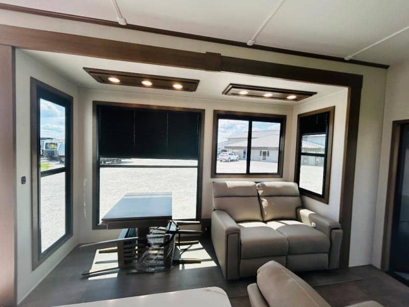 2025 Keystone RV 2025 Keystone RV Fuzion - thumbnail 34