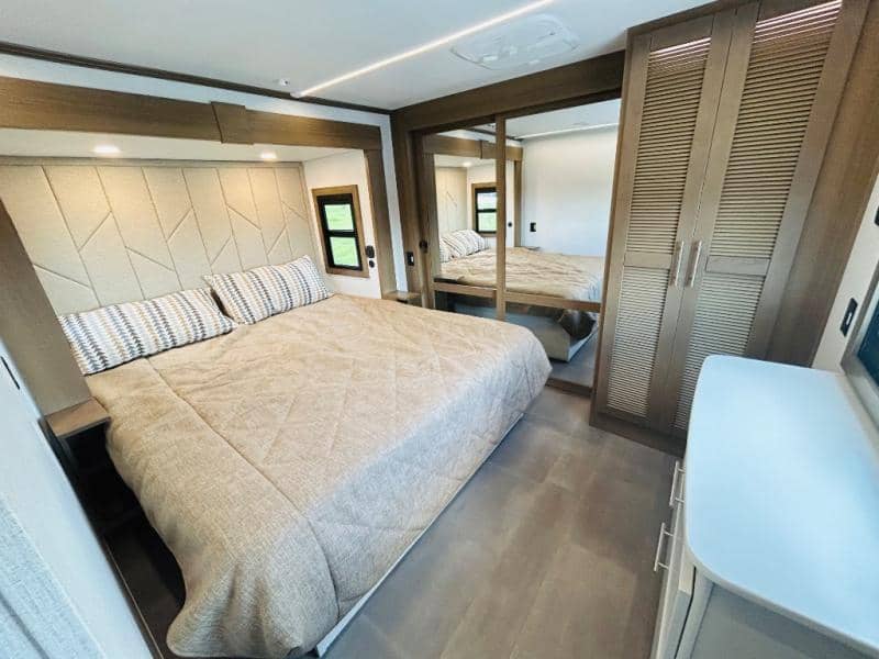 2025 Keystone RV 2025 Keystone RV Fuzion - thumbnail 60