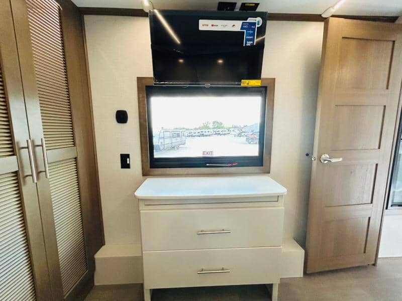 2025 Keystone RV 2025 Keystone RV Fuzion - thumbnail 64