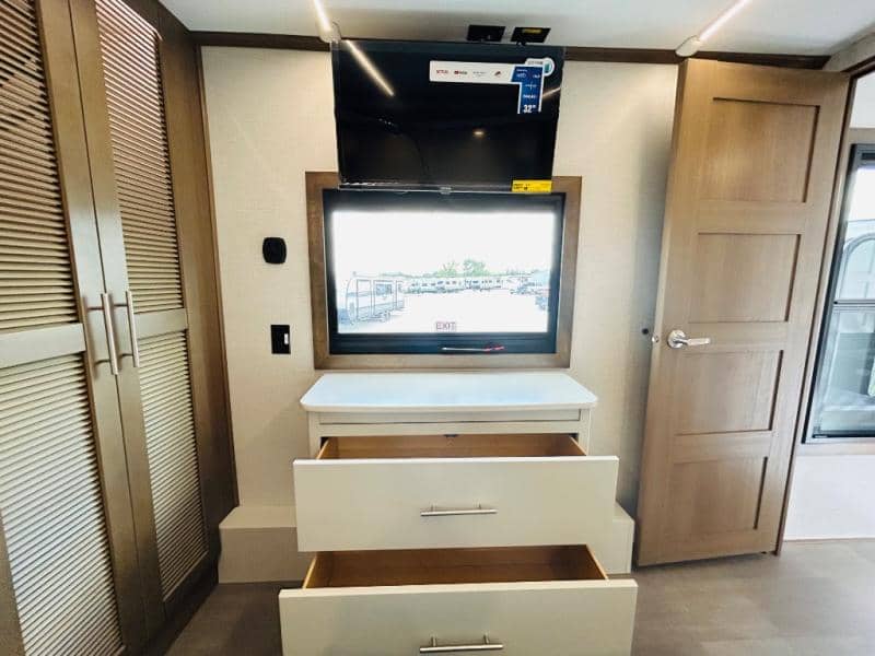 2025 Keystone RV 2025 Keystone RV Fuzion - thumbnail 65