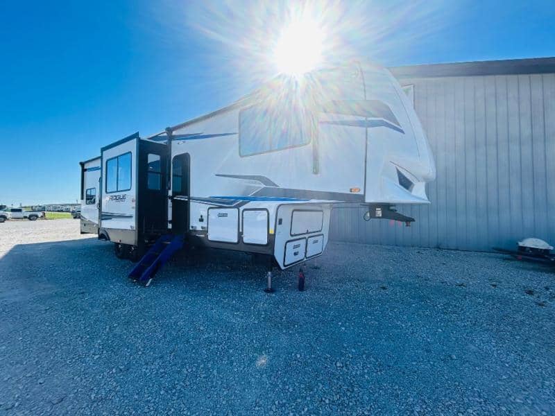 2026 Forest River 2026 Forest River Vengeance Rogue Armored Toy Hauler - thumbnail 3