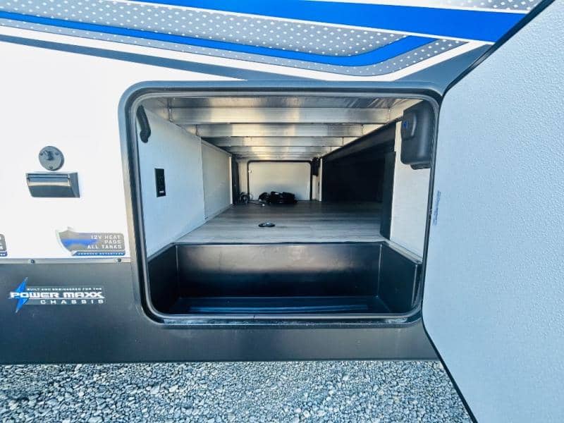 2026 Forest River 2026 Forest River Vengeance Rogue Armored Toy Hauler - thumbnail 9