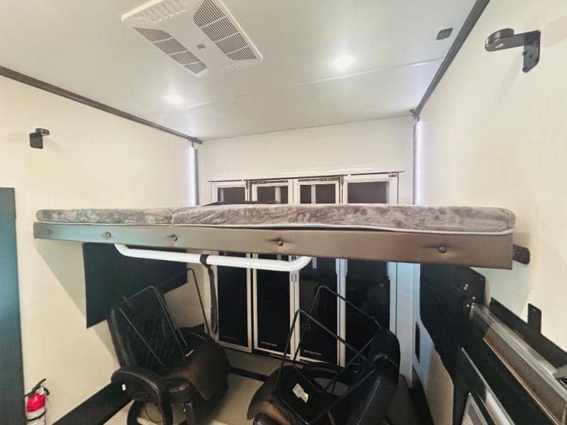 2026 Forest River 2026 Forest River Vengeance Rogue Armored Toy Hauler - thumbnail 31