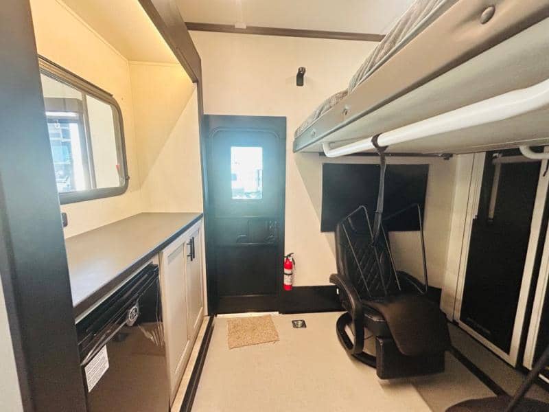 2026 Forest River 2026 Forest River Vengeance Rogue Armored Toy Hauler - thumbnail 37