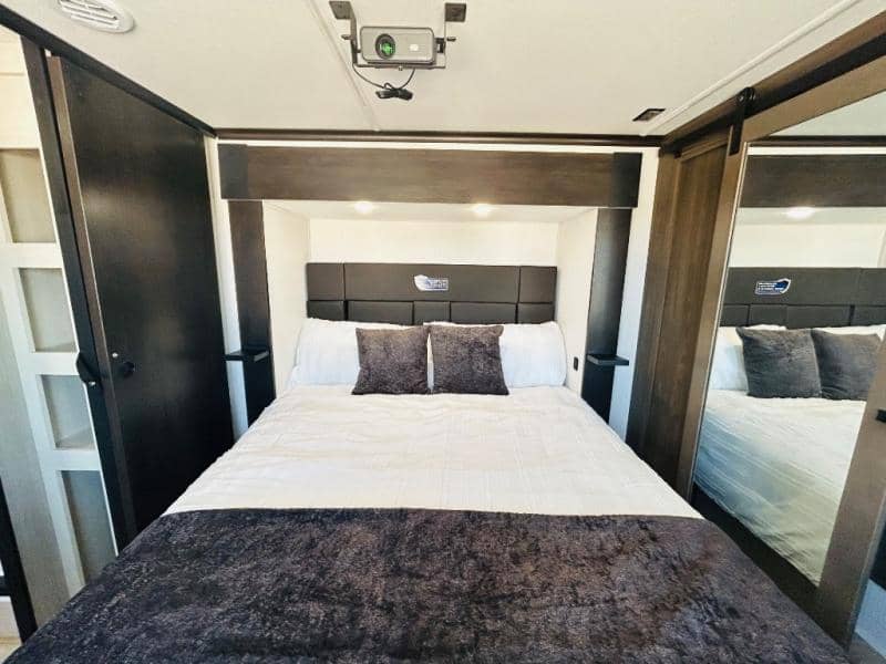 2026 Forest River 2026 Forest River Vengeance Rogue Armored Toy Hauler - thumbnail 57