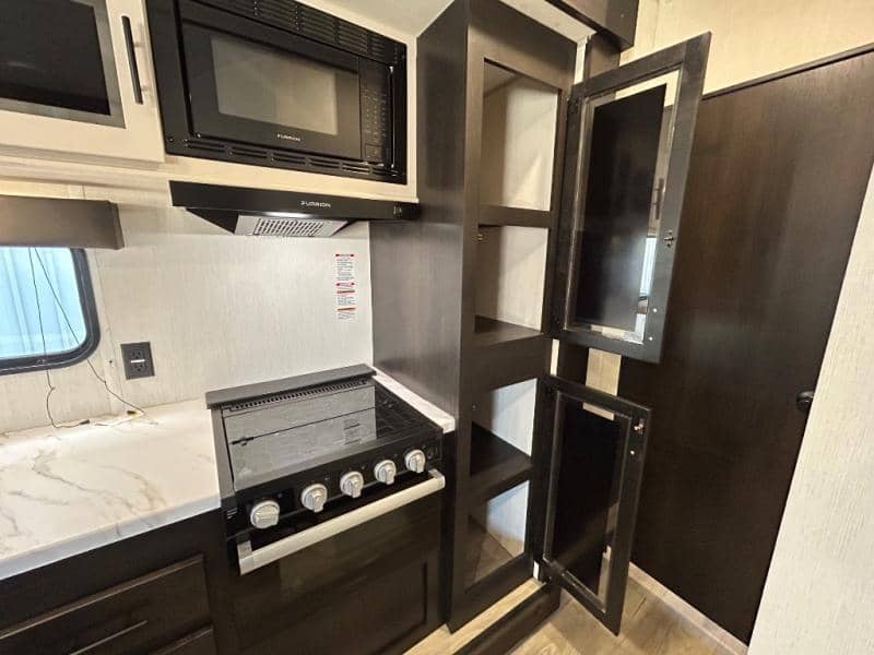 2026 Forest River 2026 Forest River Vengeance Rogue Sut Toy Hauler - thumbnail 25