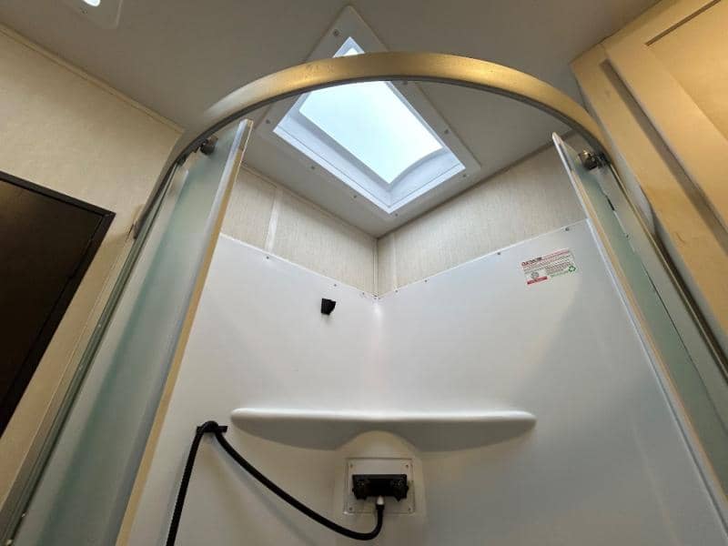 2026 Forest River 2026 Forest River Vengeance Rogue Sut Toy Hauler - thumbnail 34