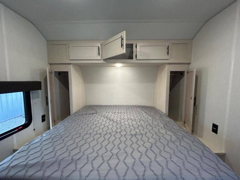 2026 Forest River 2026 Forest River Vengeance Rogue Sut Toy Hauler - thumbnail 44