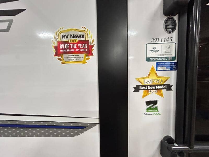 2026 Forest River 2026 Forest River Vengeance Rogue Armored Toy Hauler - thumbnail 8