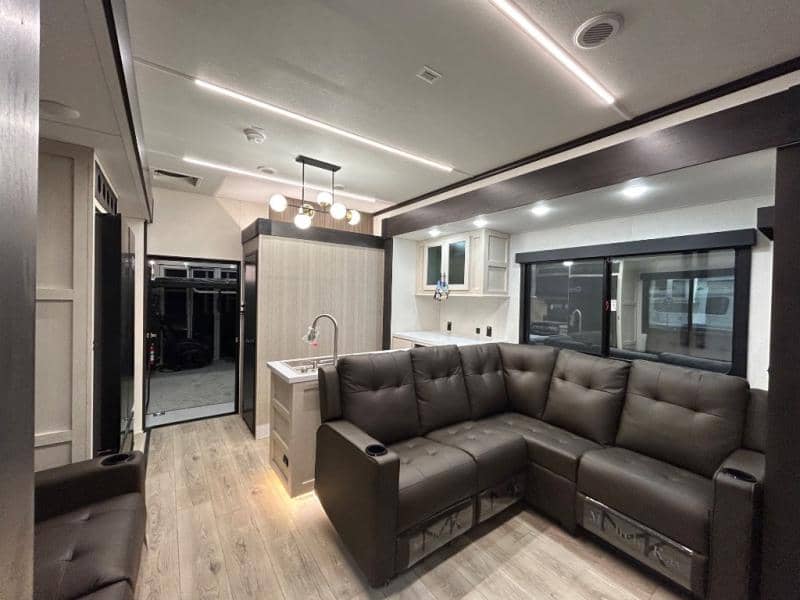 2026 Forest River 2026 Forest River Vengeance Rogue Armored Toy Hauler - thumbnail 16