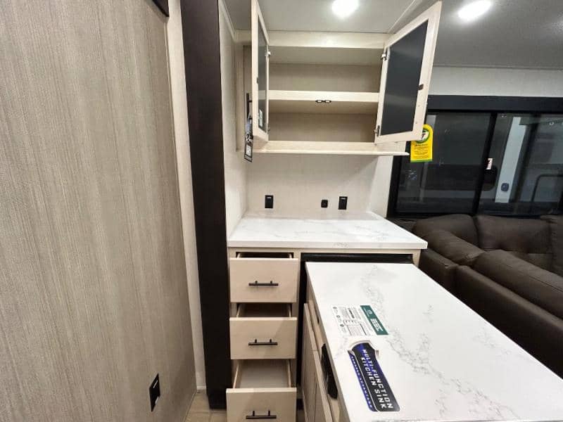 2026 Forest River 2026 Forest River Vengeance Rogue Armored Toy Hauler - thumbnail 22