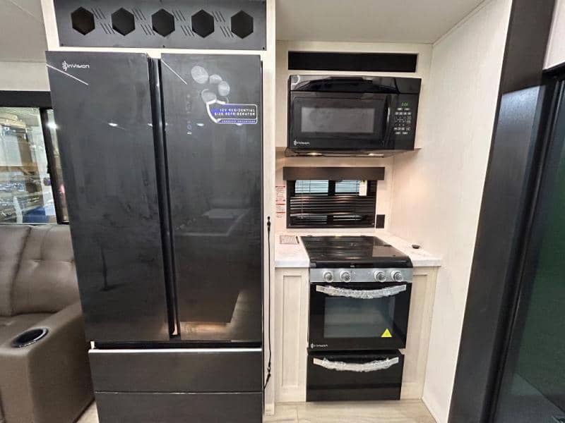 2026 Forest River 2026 Forest River Vengeance Rogue Armored Toy Hauler - thumbnail 25