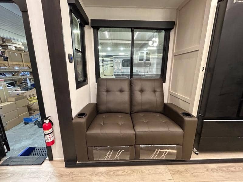 2026 Forest River 2026 Forest River Vengeance Rogue Armored Toy Hauler - thumbnail 40