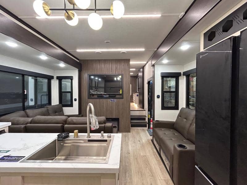 2026 Forest River 2026 Forest River Vengeance Rogue Armored Toy Hauler - thumbnail 58