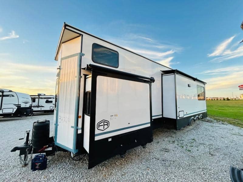 2026 Forest River 2026 Forest River Salem Grand Villa - thumbnail 7