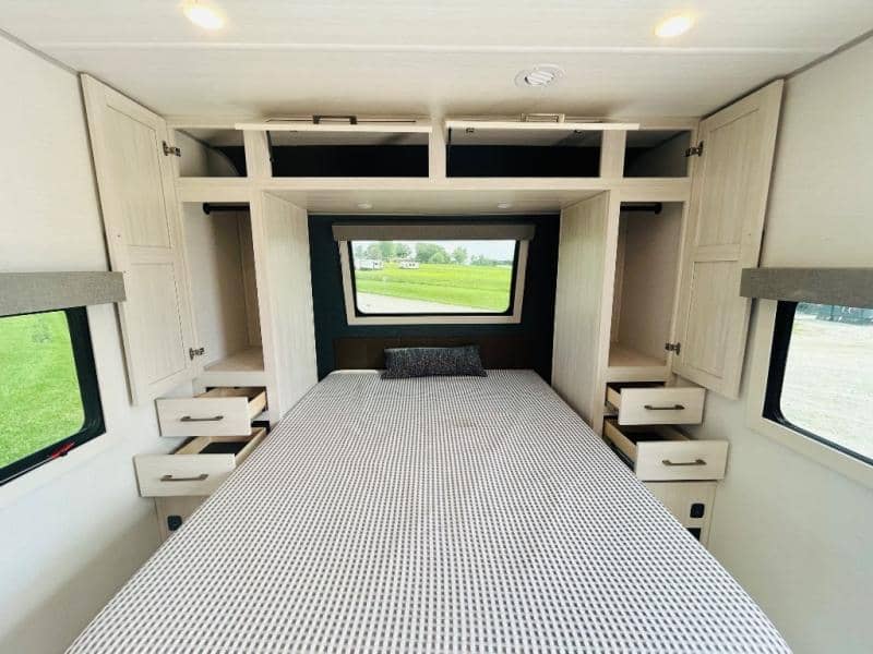 2026 Forest River 2026 Forest River Surveyor Legend - thumbnail 17