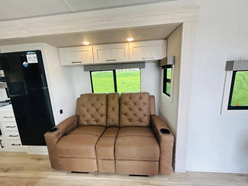 2026 Forest River 2026 Forest River Surveyor Legend - thumbnail 23