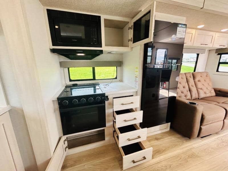 2026 Forest River 2026 Forest River Surveyor Legend - thumbnail 25