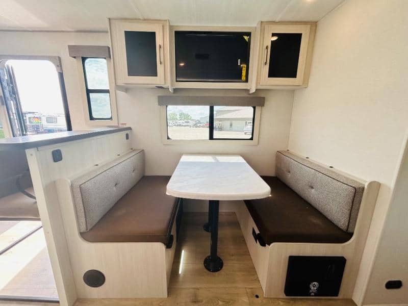 2026 Forest River 2026 Forest River Surveyor Legend - thumbnail 35