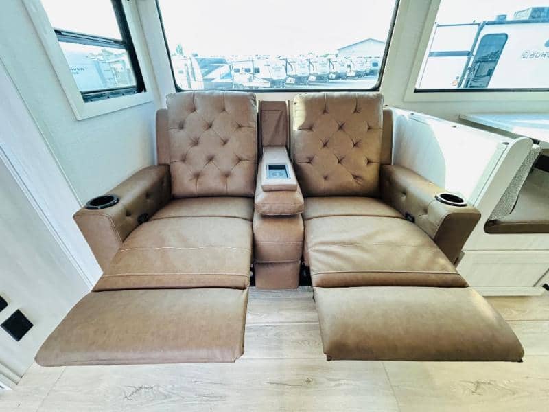 2026 Forest River 2026 Forest River Surveyor Legend - thumbnail 18