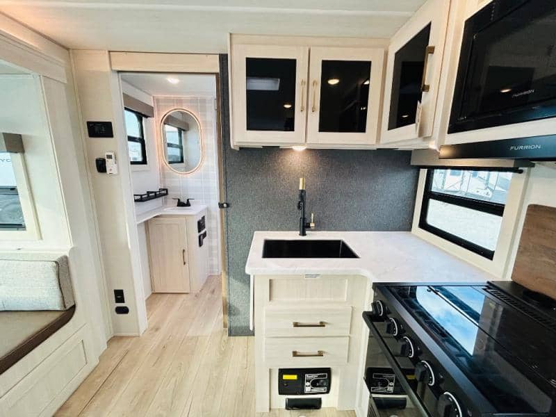 2026 Forest River 2026 Forest River Surveyor Legend - thumbnail 20