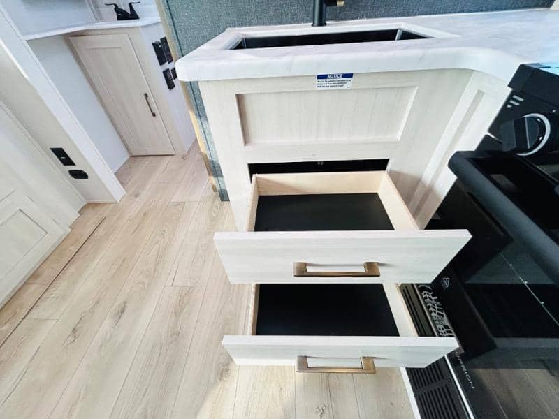 2026 Forest River 2026 Forest River Surveyor Legend - thumbnail 23