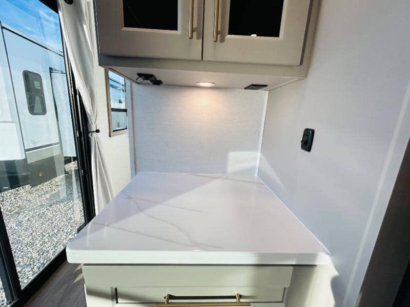 2026 Alliance RV 2026 Alliance RV Benchmark - thumbnail 15