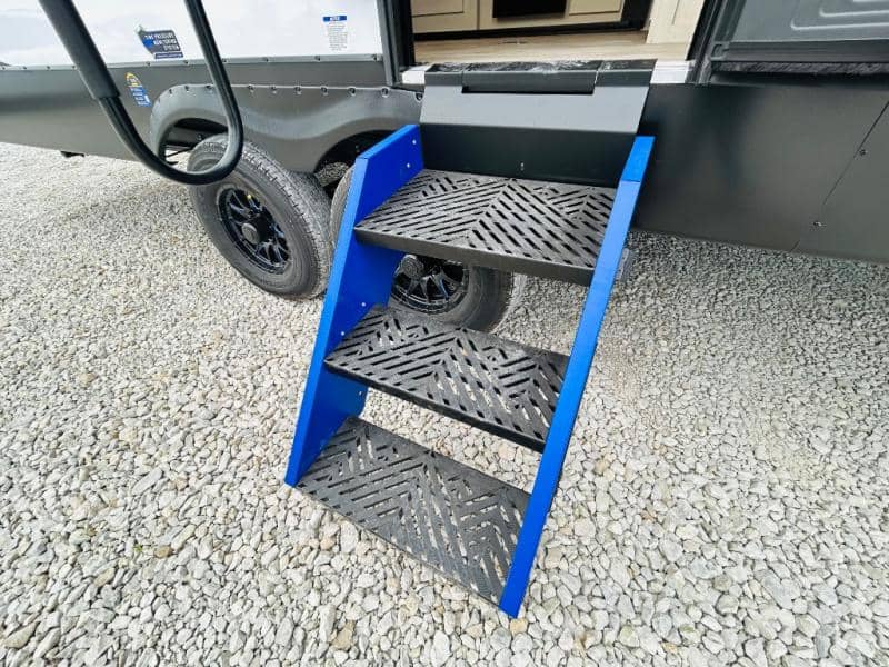 2026 Forest River 2026 Forest River Vengeance Rogue Armored Toy Hauler - thumbnail 13