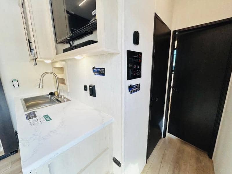 2026 Forest River 2026 Forest River Vengeance Rogue Armored Toy Hauler - thumbnail 20