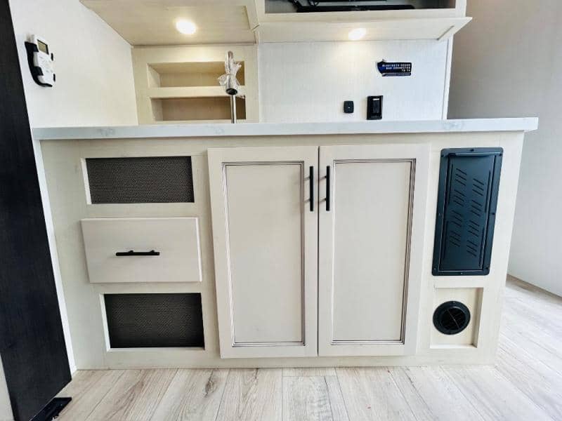 2026 Forest River 2026 Forest River Vengeance Rogue Armored Toy Hauler - thumbnail 31