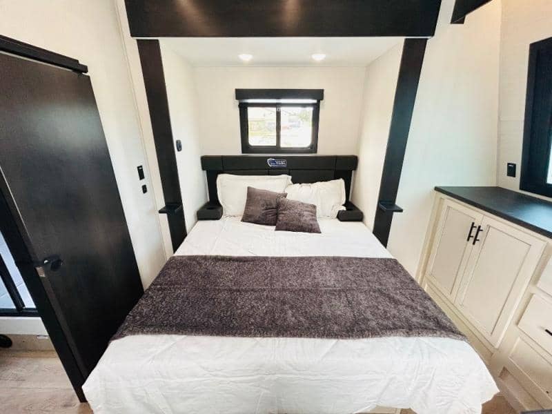 2026 Forest River 2026 Forest River Vengeance Rogue Armored Toy Hauler - thumbnail 59