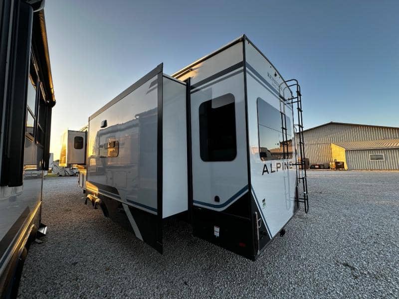 2026 Keystone RV 2026 Keystone RV Alpine - thumbnail 6