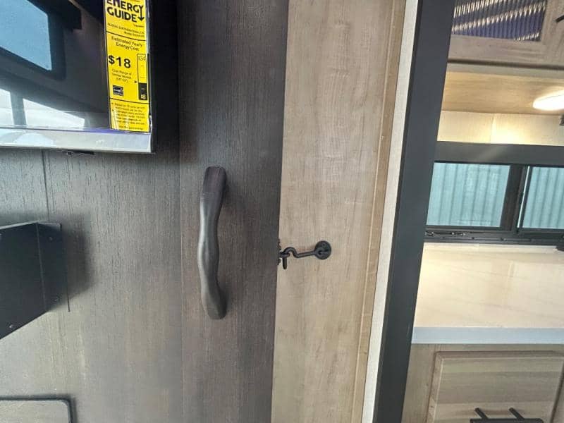 2026 Forest River 2026 Forest River Cherokee Timberwolf - thumbnail 31