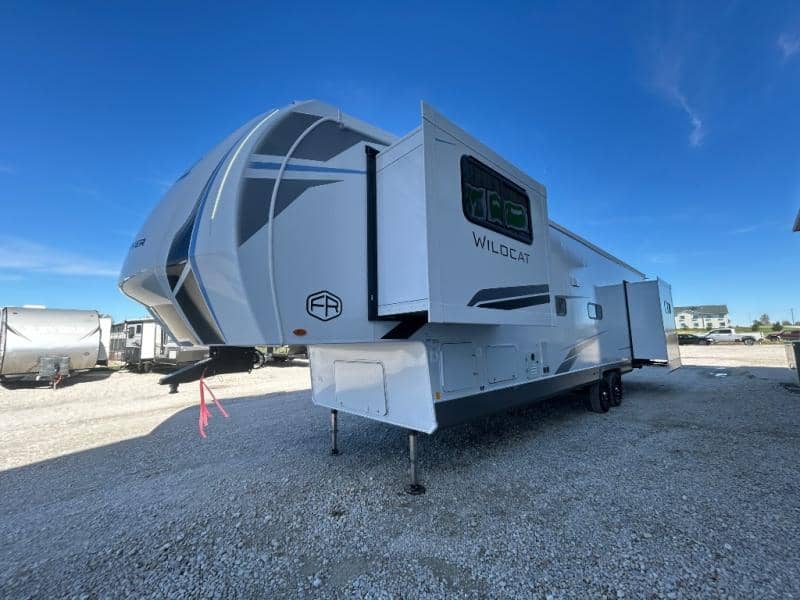 2026 Forest River 2026 Forest River Wildcat - thumbnail 5