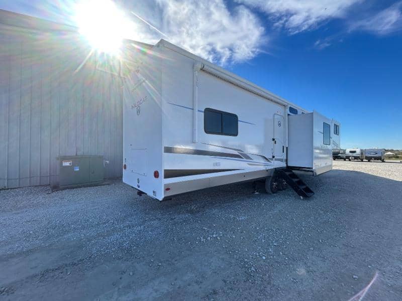 2026 Forest River 2026 Forest River Wildcat - thumbnail 9