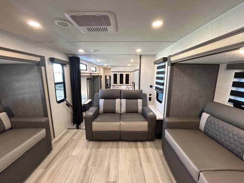 2026 Forest River 2026 Forest River Wildcat - thumbnail 32