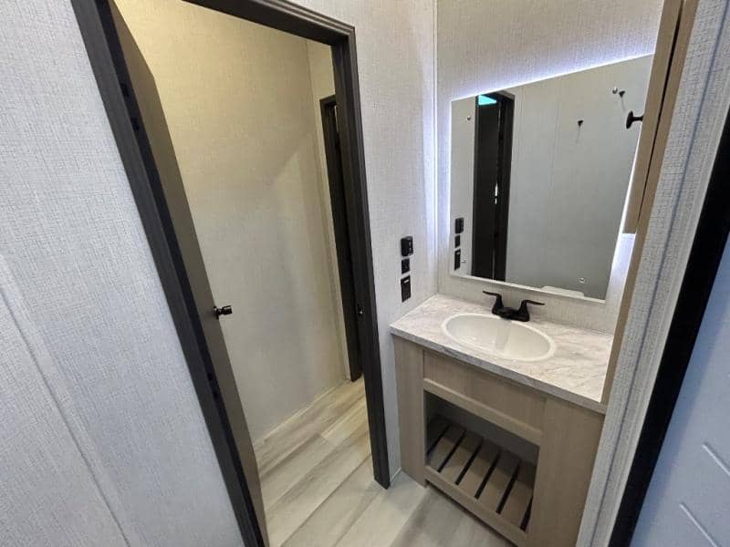 2026 Forest River 2026 Forest River Wildcat - thumbnail 45