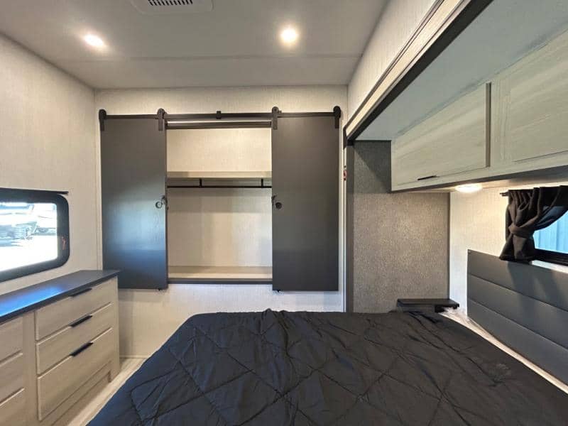 2026 Forest River 2026 Forest River Wildcat - thumbnail 46