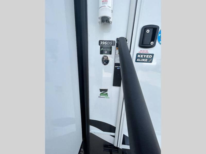 2026 Alliance RV 2026 Alliance RV Paradigm - thumbnail 13