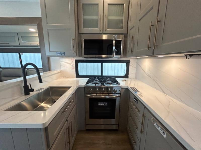 2026 Alliance RV 2026 Alliance RV Paradigm - thumbnail 19