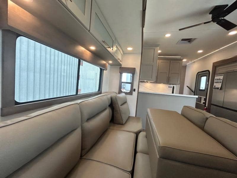2026 Alliance RV 2026 Alliance RV Paradigm - thumbnail 38