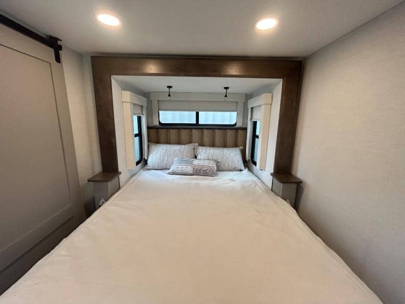 2026 Alliance RV 2026 Alliance RV Paradigm - thumbnail 43