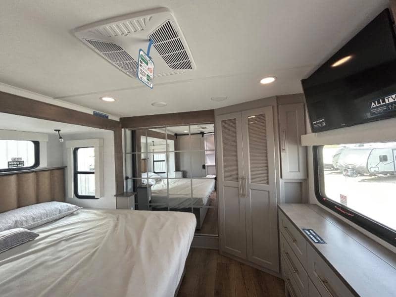 2026 Alliance RV 2026 Alliance RV Paradigm - thumbnail 64